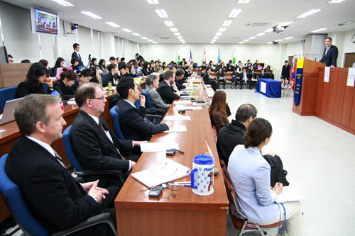 한동대 국제법률대학원 수업 장면. 한동대 제공