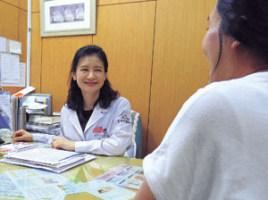 최근 결혼과 출산 연령이 늦어지면서 고령임신은 해마다 증가하고 있다. 이로 인해 기형아 및 제왕절개수술 비율도 높아지고, 갖가지 임신 및 출산과 관련한 질병 위험도 커지고 있다.