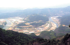 왕모산성 정상에서 본 단천