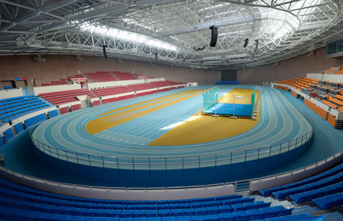 공사가 완료된 대구육상진흥센터 안의 국내 최대 실내육상경기장. 국제육상연맹(IAAF)이 주최하는 
