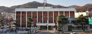 김천경찰서가 혁신도시로의 이전을 앞두고 도심공동화와 치안공백 등의 논란이 일고 있다. 김천경찰서 제공