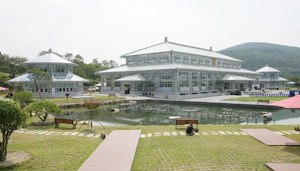 동궁원 전경. 경주시 제공