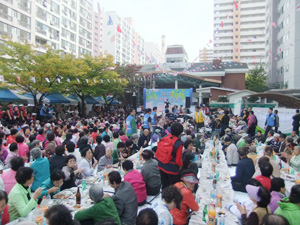 지난해 대구 수성구 지산동 지산종합사회복지관 앞에서 열린 