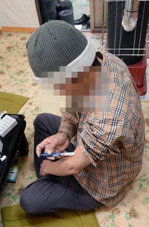 당뇨병에다 백내장과 간암으로 투병 중인 이화령(가명