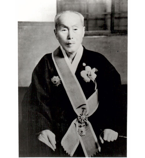 성균관대학교 총장 시절의 김창숙. 사진 제공 성균관대학교