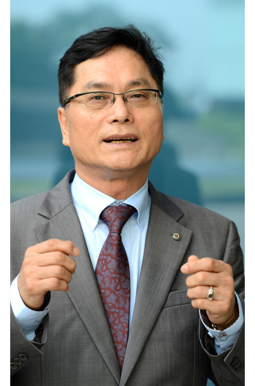 교민들의 삶을 행복하게 해주고 싶다는 황찬식 재중국한국인회 회장.