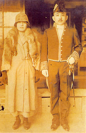 1927년 남편 김우영과 세계 일주 여행을 떠나기 직전의 나혜석.
