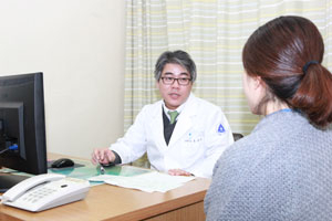 임신인 줄 모르고 약을 먹었다가 태아에게 어떤 영향을 줄지 몰라서 불안해하는 임신부들이 많다. 이럴 때는 한국마더세이프 전문센터로 문의하면 좋은 정보를 얻을 수 있다.