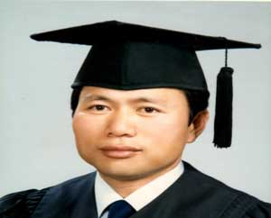 대학졸업 때의 은헌기 씨.