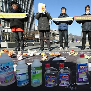 가습기 살균제 폐손상 절반만 피해 인정!…의료비 장례비 지급/사진.연합뉴스
