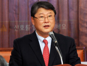 조원진 국회의원이 12일 새누리당 대구시당에서 6