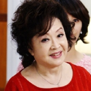 노른자쇼핑 대표 탤런트 전양자 검찰 소환 사진. 무자식 상팔자 홈페이지 캡처