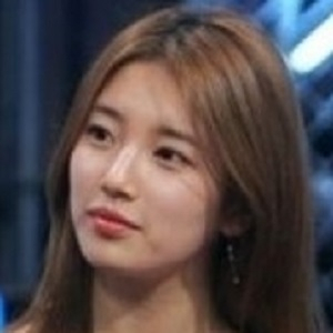수지가 성년의 날을 맞았다