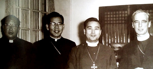 1961년 11월 20일. 김수환 추기경이 성공회