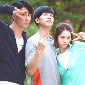 사진. 너희들은 포위됐다 차승원 이승기 고아라(SBS 콘텐츠허브)