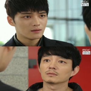 사진. 김재중 이범수(MBC 트라이앵글 방송 캡처)
