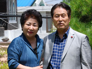 대구 최초로 부부 아너소사이어티 회원이 된 한대곤(오른쪽) 회장과 부인 이지은 회장. 사회복지공동모금회 제공