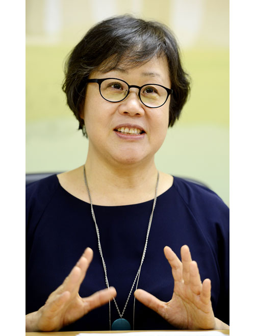 ◆김영화 위원장은=부산 출생/대구초/이화여고/이화여대 사회학 학
