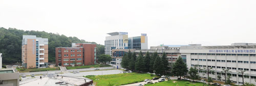 구미 신평동 옛 금오공대 캠퍼스 부지는 경북산학융합지구 조성사업과 5천억원 규모의 매머드급 국책사업 추진으로 대구경북 R＆D허브로 거듭나고 있다. 경북산학융합본부 제공