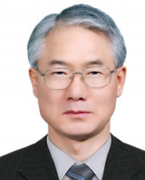 기독운영이사회 회장 이흥식 목사