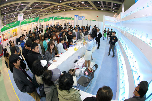 이달 22~24일 대구에서 열리는 대한민국 물산업전에서는 물 산업 관련 최신 기술 동향을 둘러볼 수 있다. 지난해 물산업전 모습. 엑스코 제공.