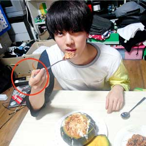 방탄소년단 진 사진. 블로그 캡처