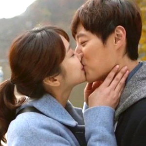 이희준 김옥빈 열애 사진. JTBC 유나의 거리 방송캡처