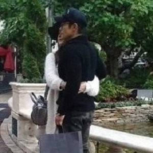 이병헌 이민정 근황 사진. 온라인 커뮤니티