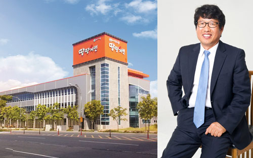 땅땅치킨은 전국 310여 개 매장을 운영 중인 대구를 대표하는 치킨 프랜차이즈 기업이다. 사옥 전경과 옥광세 대표. 땅땅치킨 제공