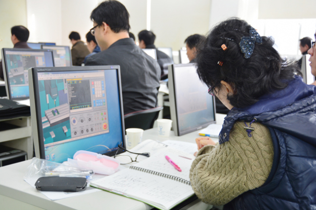 ▲한국폴리텍대학 대구캠퍼스가 지난해 개설한 베이비부머 훈련 프로그램. 대구캠퍼스 제공
