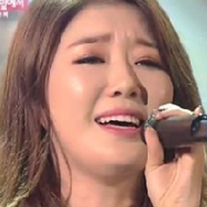 인기가요 나비 사진. SBS 방송캡처