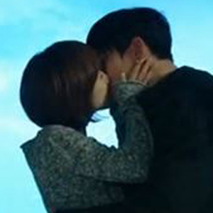 힐러 지창욱 박민영 눈물 키스 사진. KBS 방송캡처
