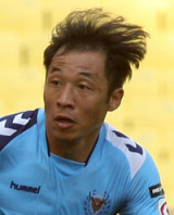 대구FC 원년 멤버인 박종진이 올해 유스팀의 코치로 새로운 축구 인생을 시작했다. 사진은 박종진의 2003년(왼쪽)과 2014년 모습. 대구FC 제공