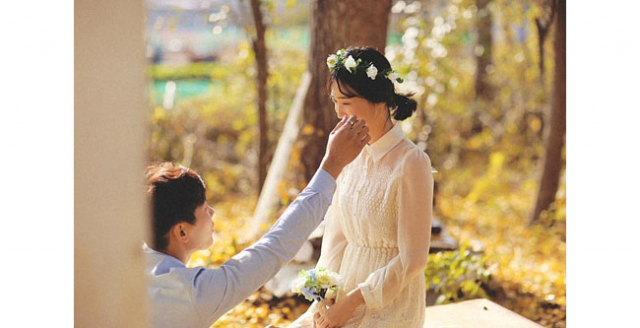 지난해 11월 나연우 씨가 찍은 데이트 스냅 사진이다. 사진 속 여주인공인 류보람(28) 씨는 