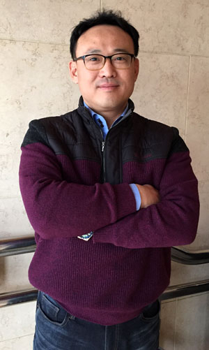 태양에너지 이용 농업시설 표준모델 개발 및 실증 연구를 진행 중인 나규동 대표.