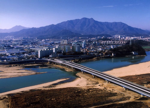 구미국가산업단지가 영세화와 고용률 하락, 수출부진으로 몸살을 앓고 있다. 매일신문 DB
