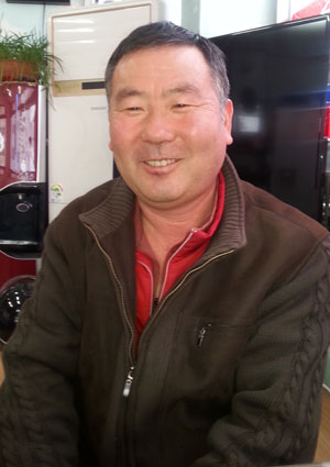 영덕교육청 이상희 씨가 활짝 웃고 있다. 그의 표정과 웃음에 봉사의 넉넉함이 녹아 있다. 김대호 기자