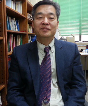 김익중 원자력안전위원회 비상임이사(동국대학교 의과대학 미생물학 교수)