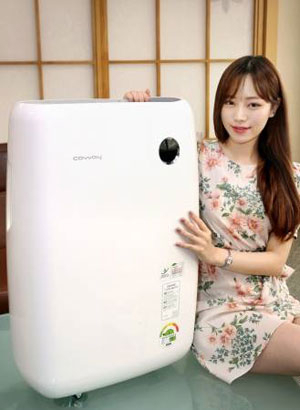 제습기와 가습기, 공기청정기를 하나로 합친 웅진코웨이 융
