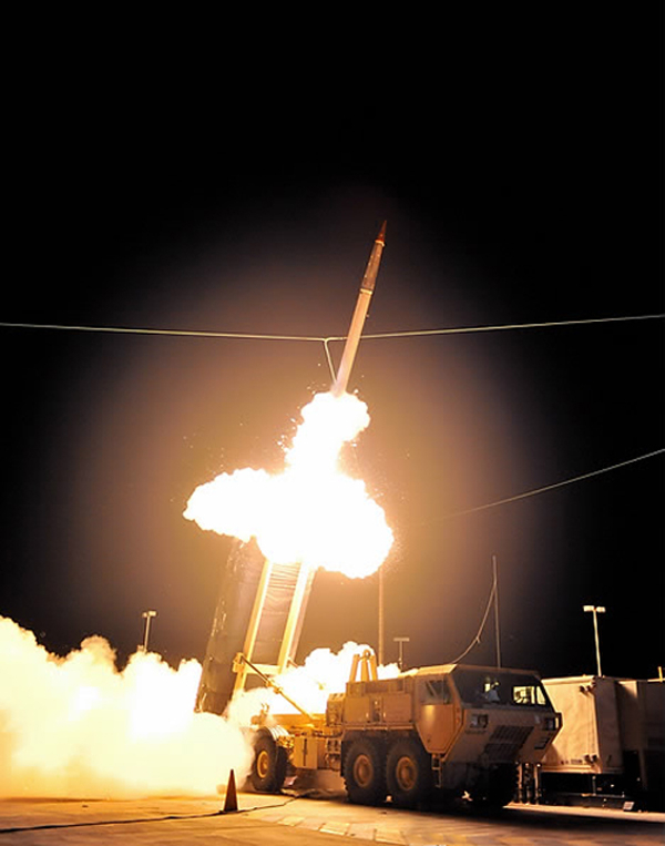 미국 Missile Defense Agency가 AP에 제공한 지난 2011년 하와이에서의 사드 발사 실험 모습 (AP=연합뉴스 자료사진)