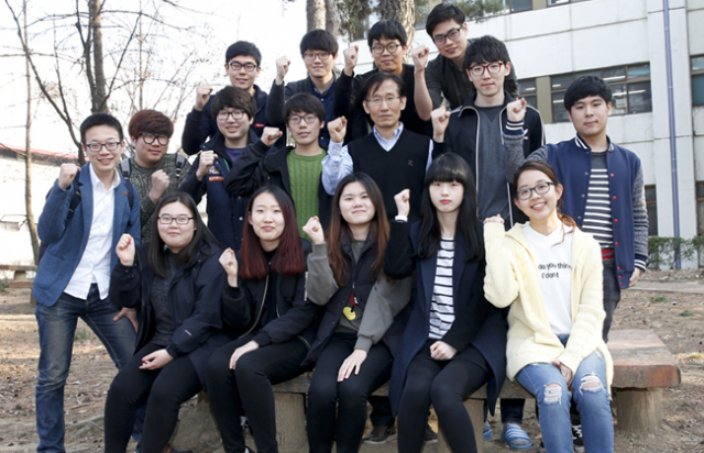 ▲화이트 해커의 산실로 주목받고 있는 영남대 컴퓨터공학과 정보·보안 동아리 