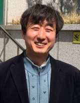 무선데이터 통신을 통해 대구에서 각종 사물인터넷 사업 아이템을 발굴하고 있는 신동채 대표.