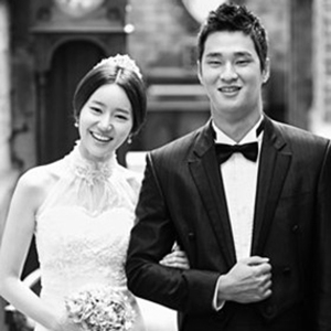 야구선수 윤구진 부인 배우 조하진 사진. wonkyuStudio