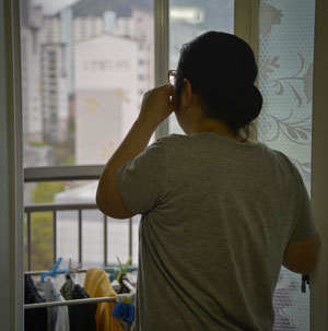 김정미 씨네 다섯 식구는 생활고로 힘겨운 나날을 보내고 있다. 우태욱 기자 woo@msnet.co.kr