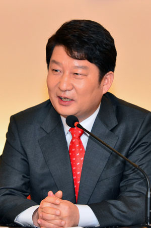 사진. 권영진 대구시장 매일신문 D/B