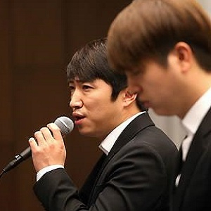옹달샘 장동민·유세윤·유상무 기자회견 사진. 연합뉴스