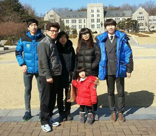 구빈건 목사 가족사진.