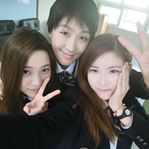 사진. 전효성,윤소희,홍진경. 전효성 트위터