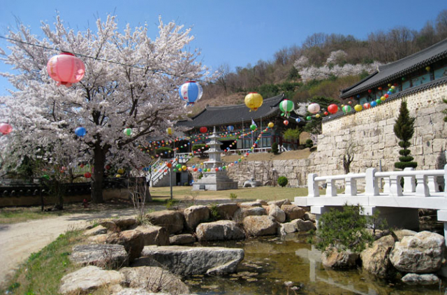 동천사 전경