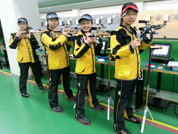 사격 여중부 공기소총에서 금메달에 도전하는 대구 매천중 선수들. 대구시사격연맹 제공